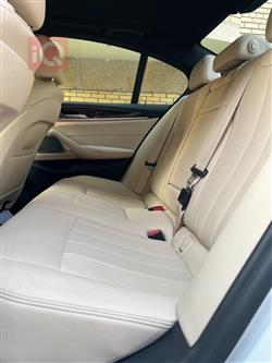 بی ئێم دەبڵیو سیریەس 5